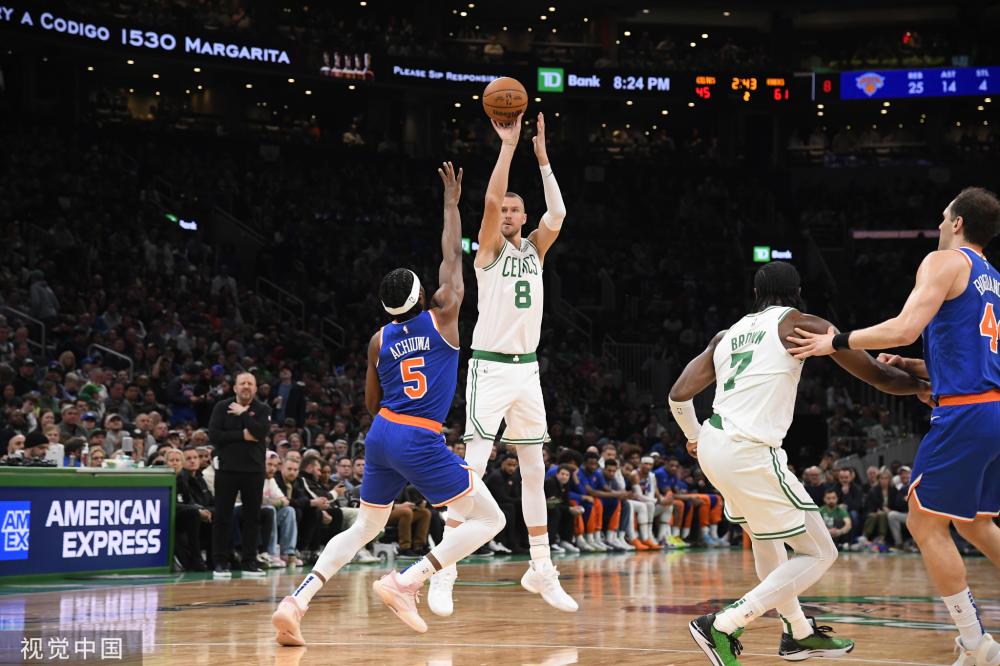 效力并展现 效力并展现